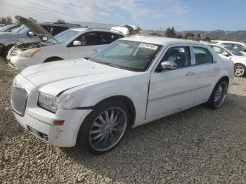  Salvage Chrysler 300