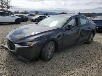  Salvage Mazda 3