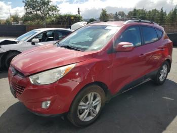  Salvage Hyundai TUCSON