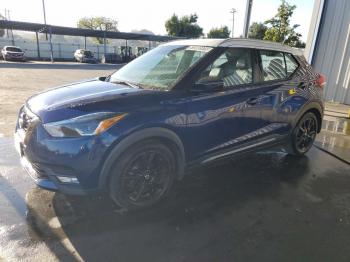  Salvage Nissan Kicks