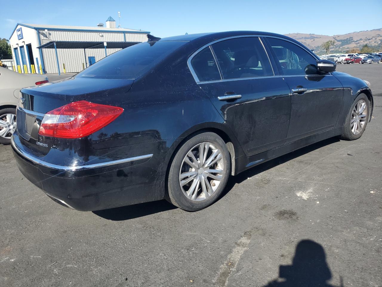 Hyundai Genesis 3.8l Image 2