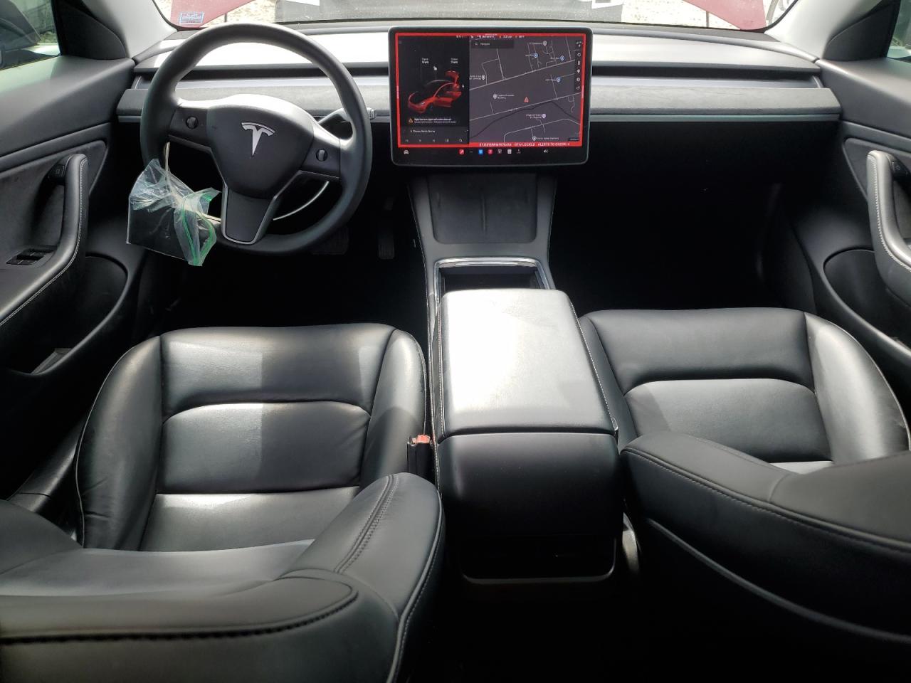 Tesla Model 3 Image 11