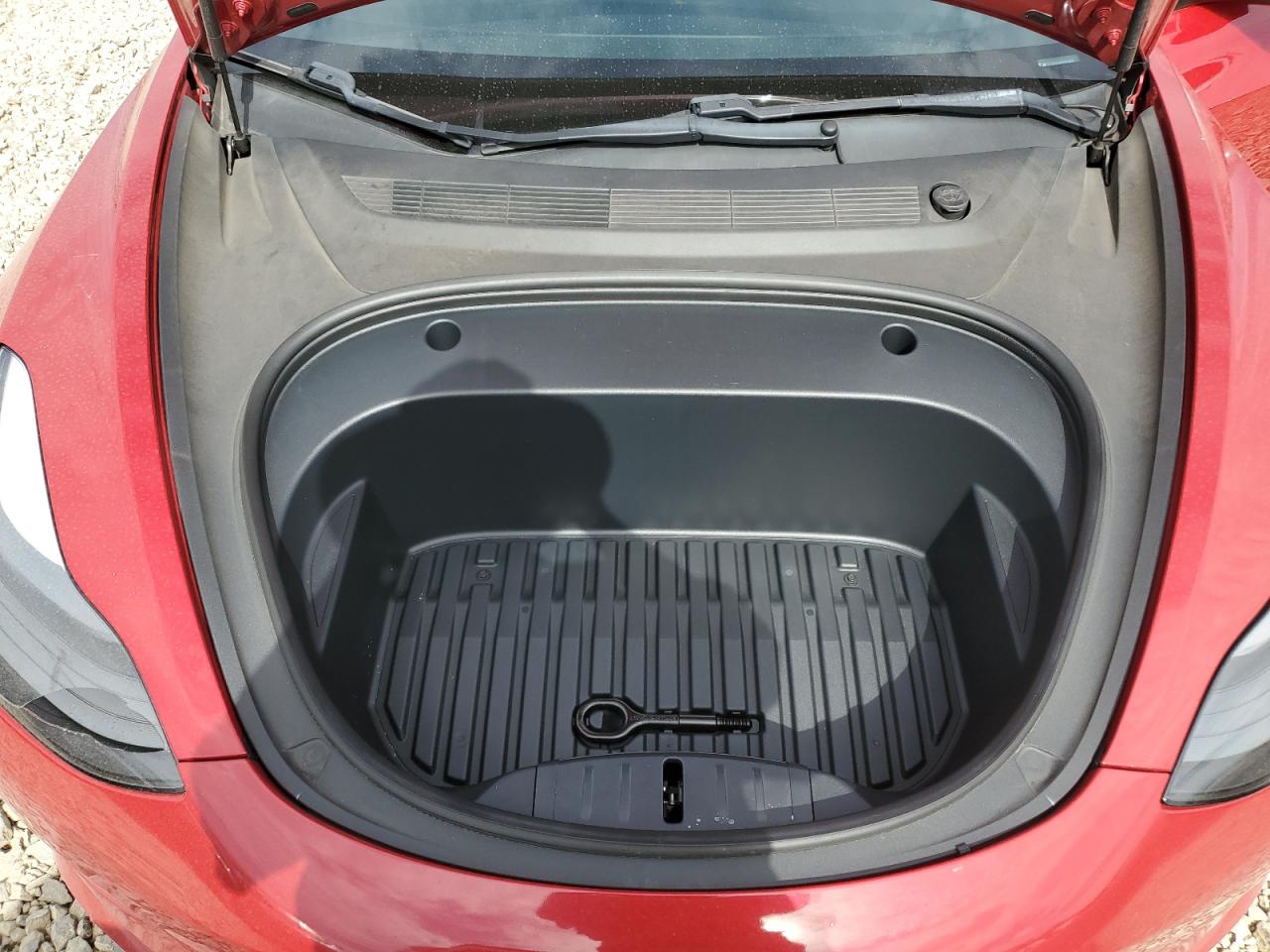 Tesla Model 3 Image 2