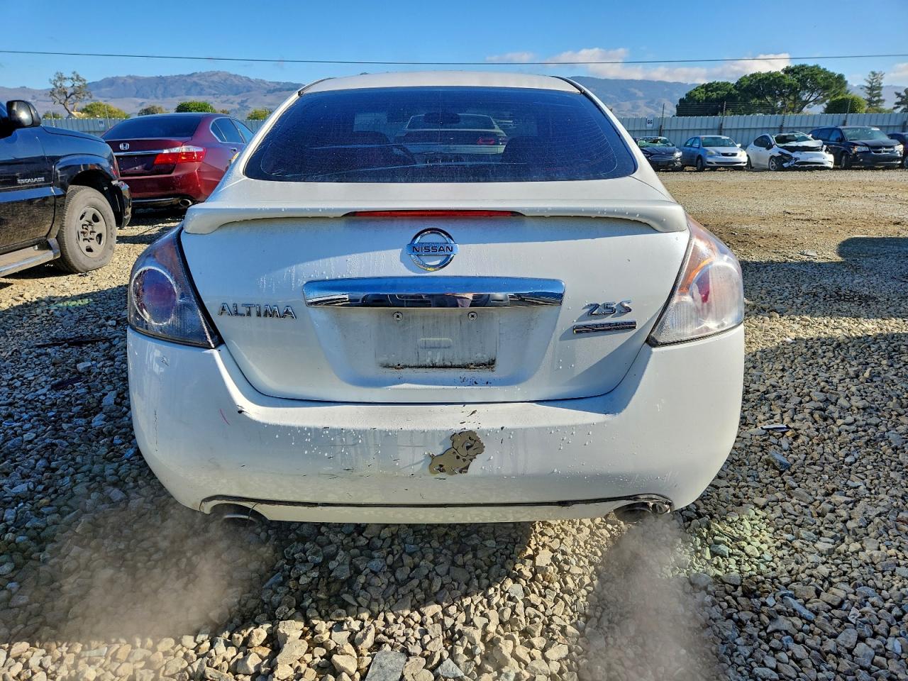 Nissan Altima Base Image 5