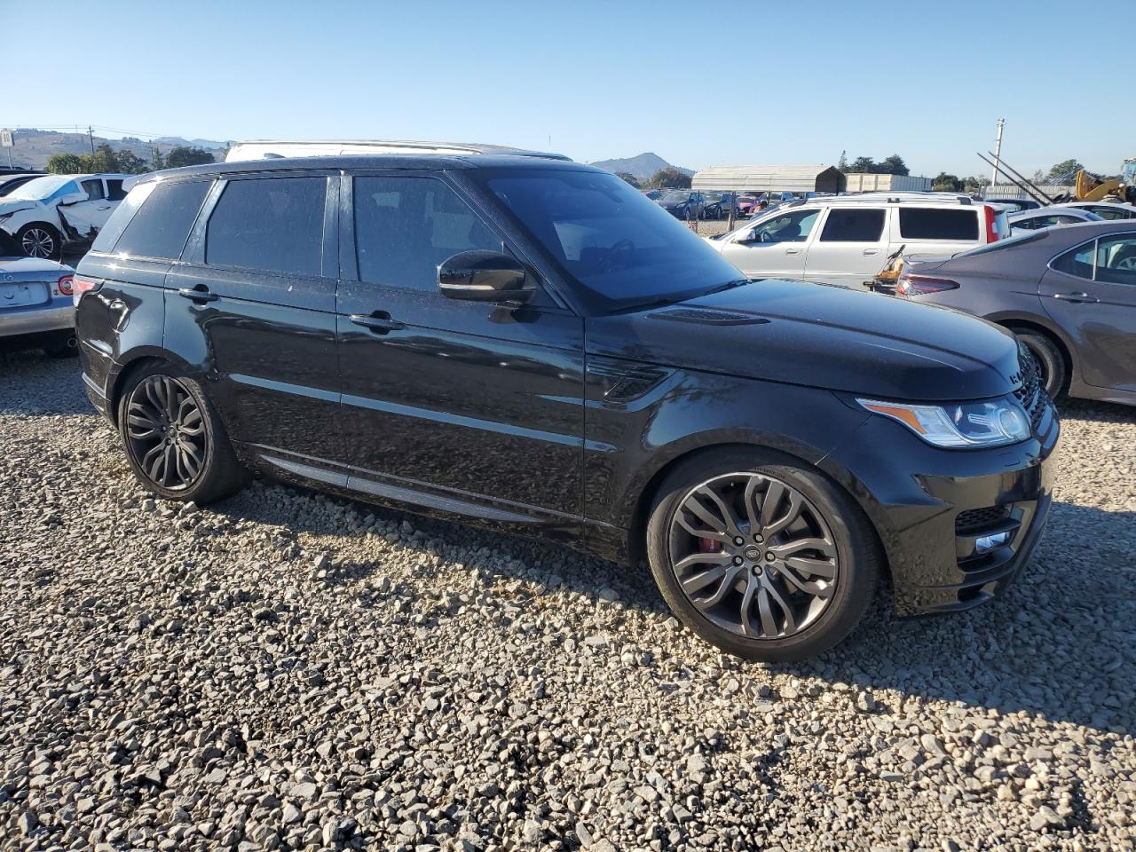 Land Rover Range Rover Hse Dynamic Image 4