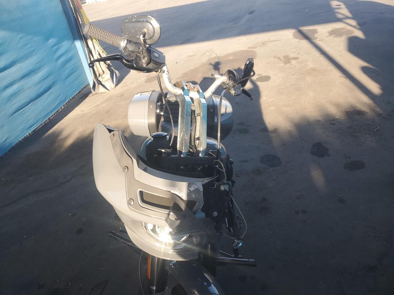 Harley-Davidson Fxlrst Image 2