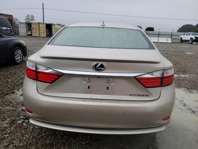 Lexus Es 300h Image 2