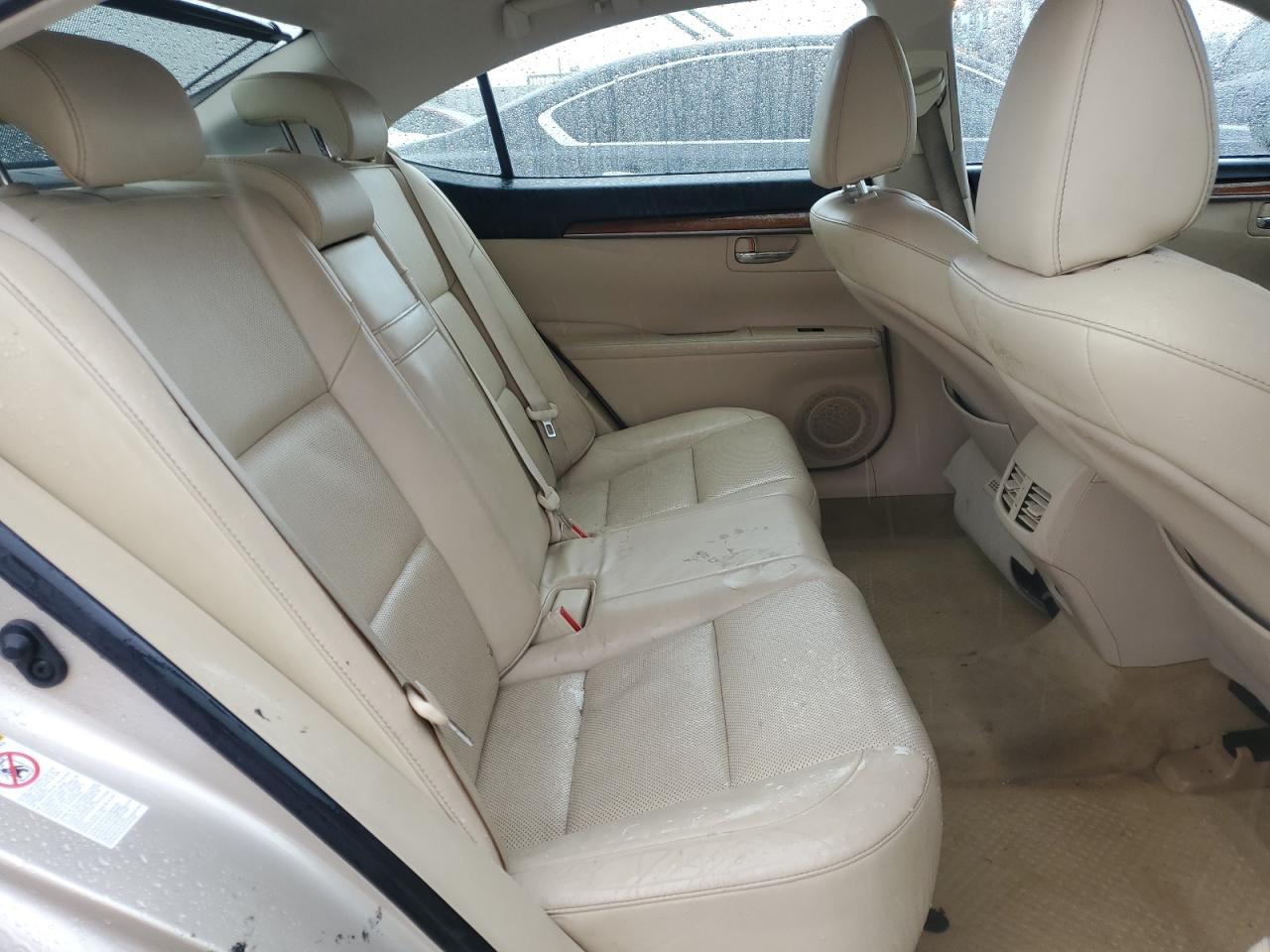 Lexus Es 300h Image 9