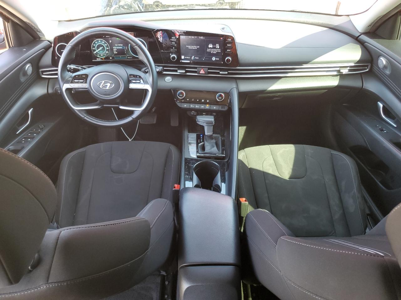 Hyundai ELANTRA Sel Image 13