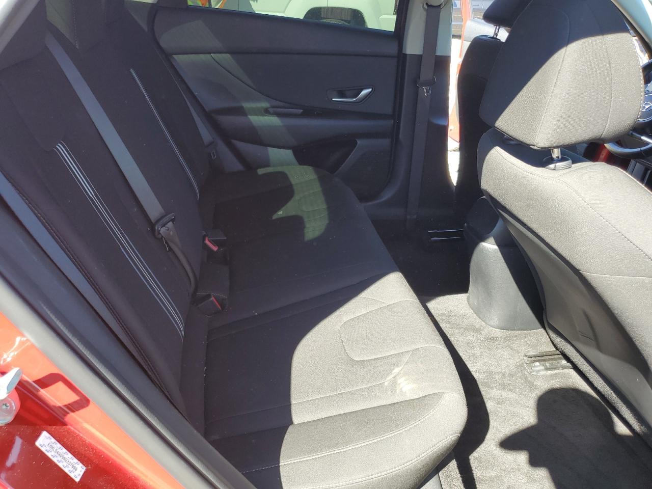 Hyundai ELANTRA Sel Image 6