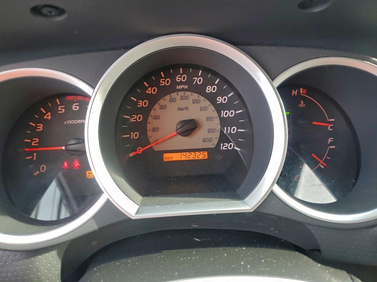 Toyota Tacoma Double Cab Prerunner Image 10