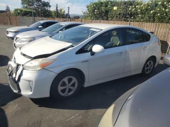  Salvage Toyota Prius
