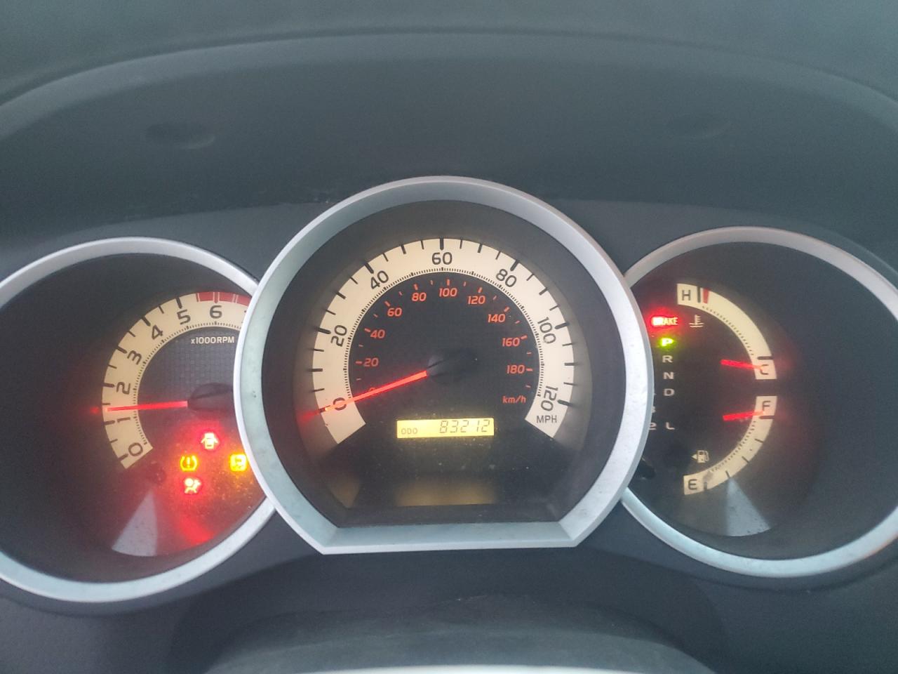 Toyota Tacoma Double Cab Image 8