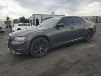  Salvage Chrysler 300