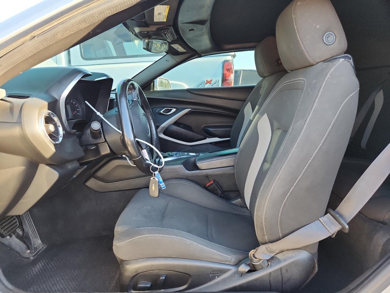 Chevrolet Camaro Ls Image 2