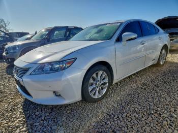  Salvage Lexus Es