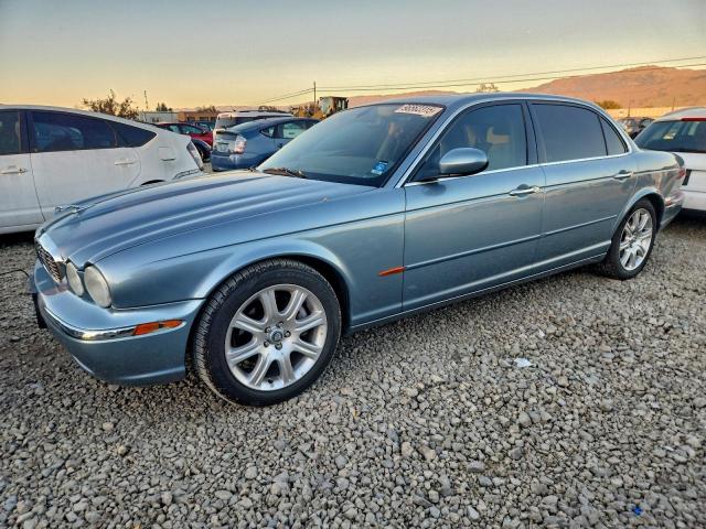  Salvage Jaguar Xj8