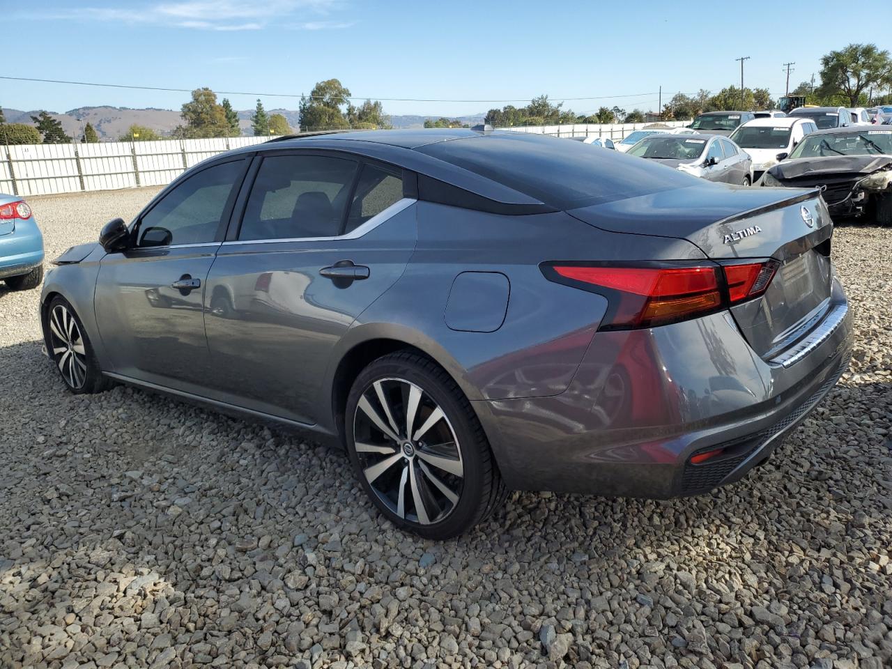 Nissan Altima Sr Image 2