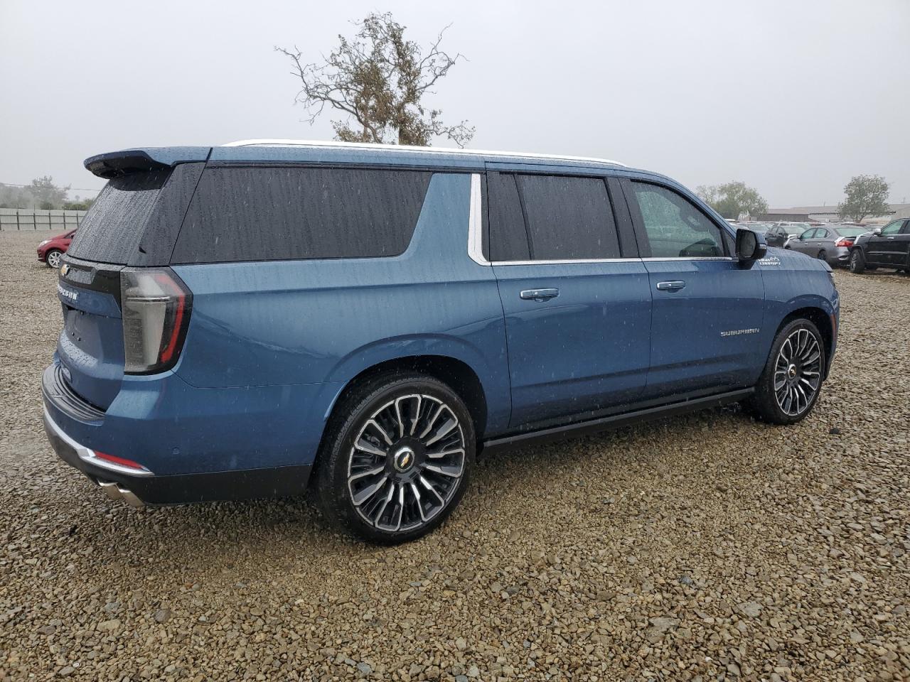 Chevrolet Suburban K1500 High Country Image 5