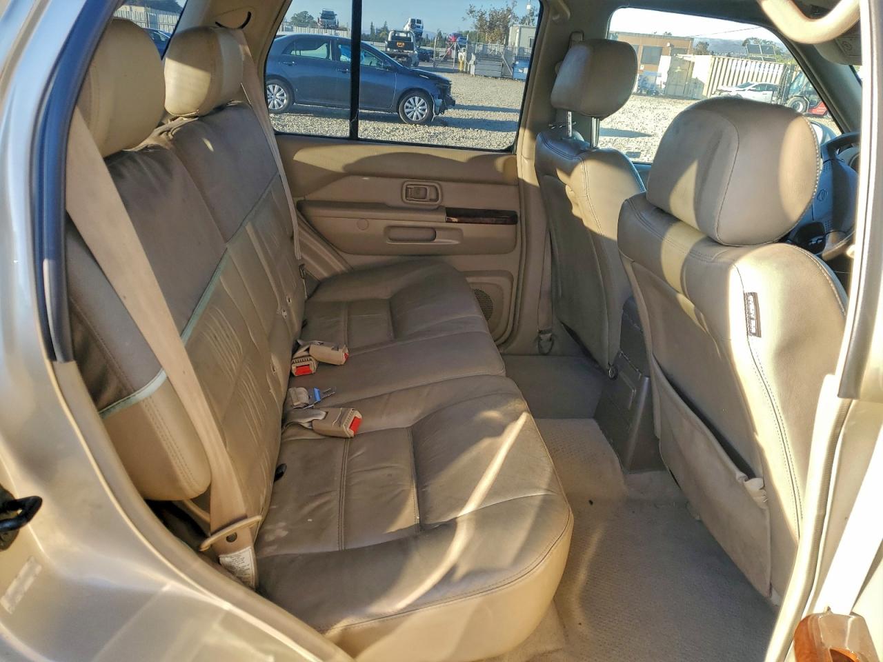 Nissan Pathfinder Le Image 4