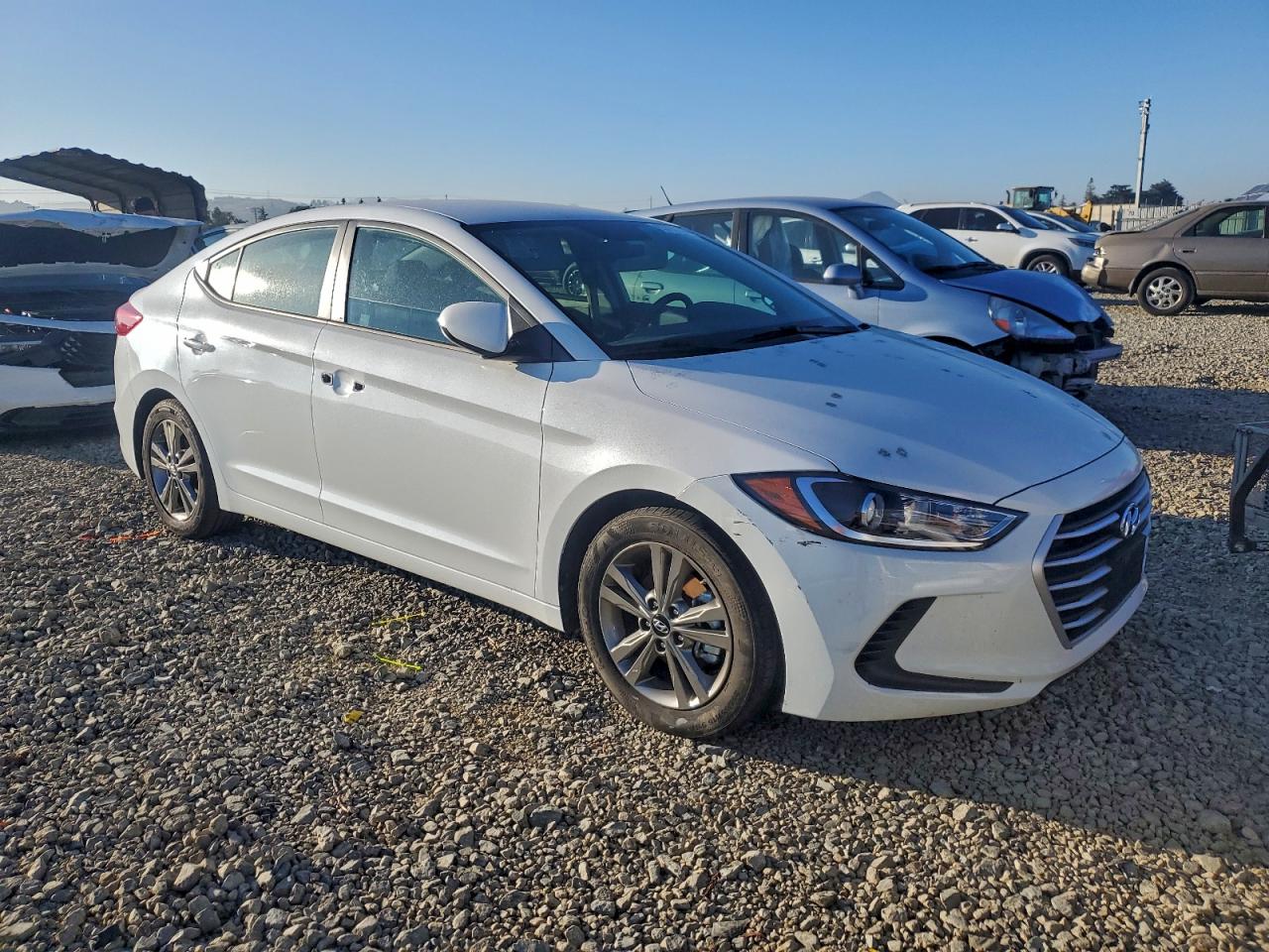 Hyundai ELANTRA Sel Image 4