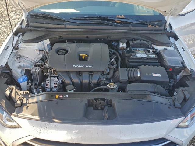 Hyundai ELANTRA Sel Image 9