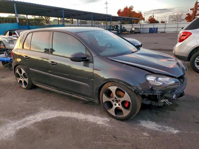 Volkswagen GTI Image 11