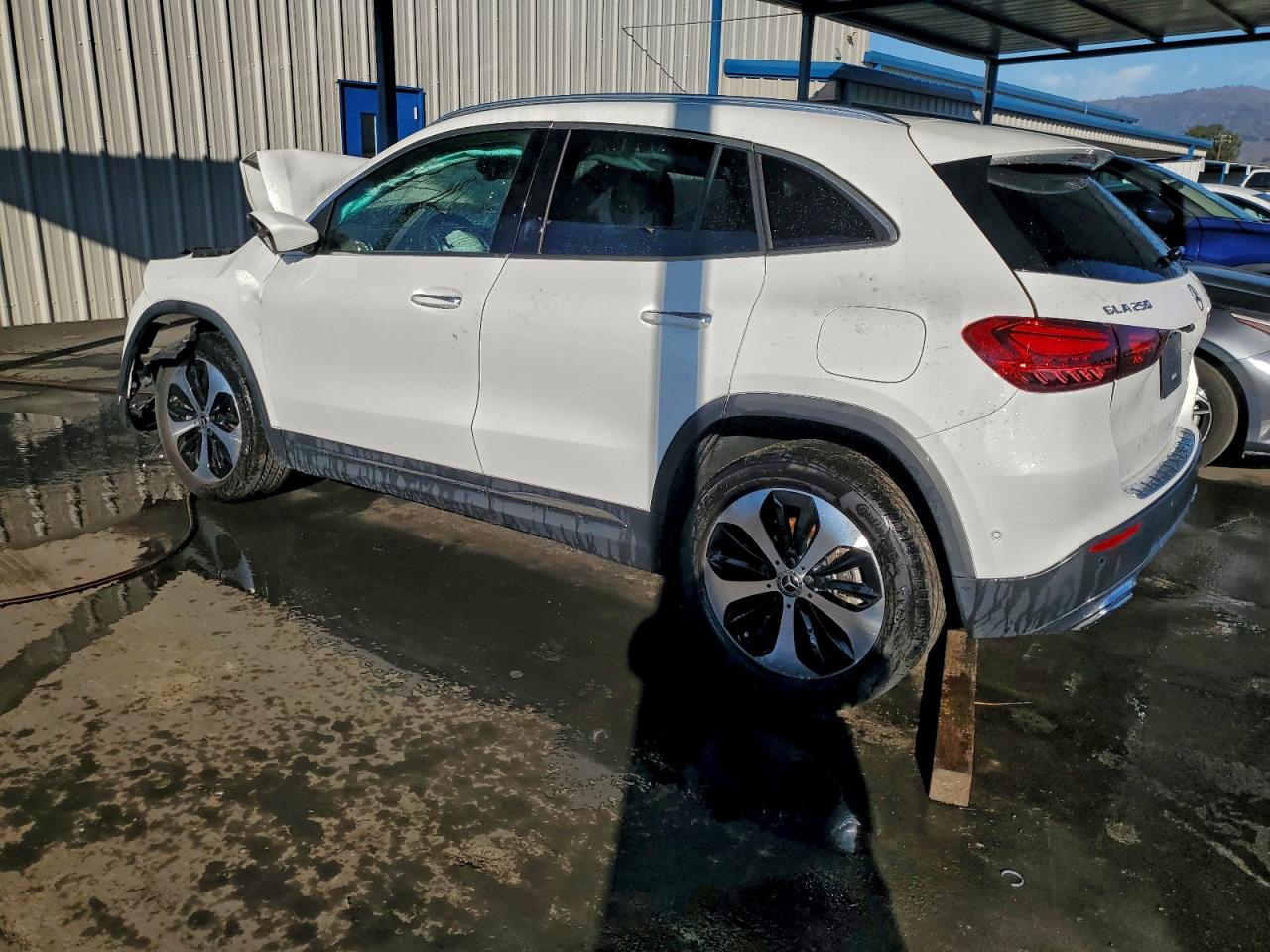 Mercedes-Benz GLA 250 Image 8