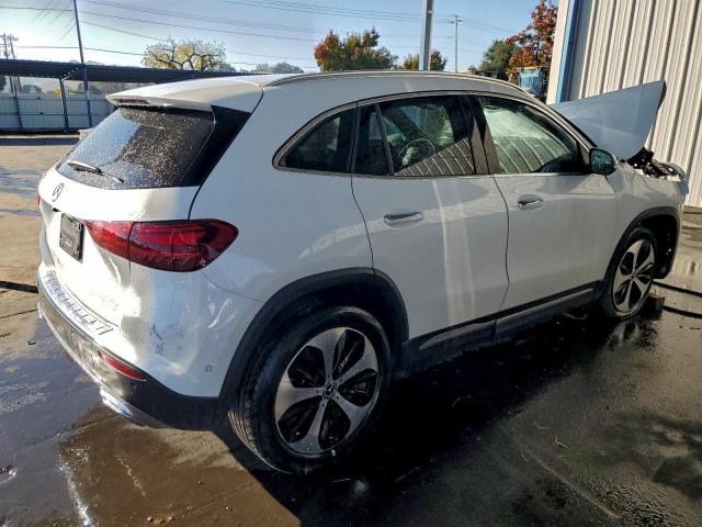 Mercedes-Benz GLA 250 Image 3