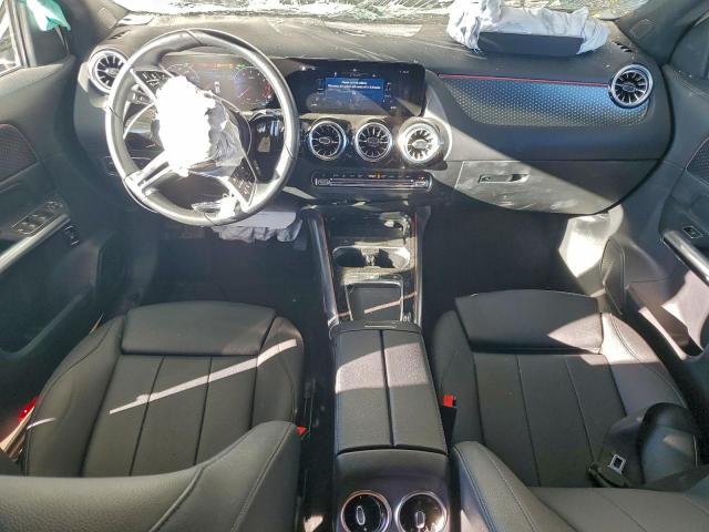 Mercedes-Benz GLA 250 Image 11