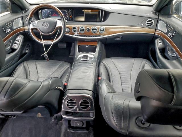 Mercedes-Benz S-Class 550 Image 10
