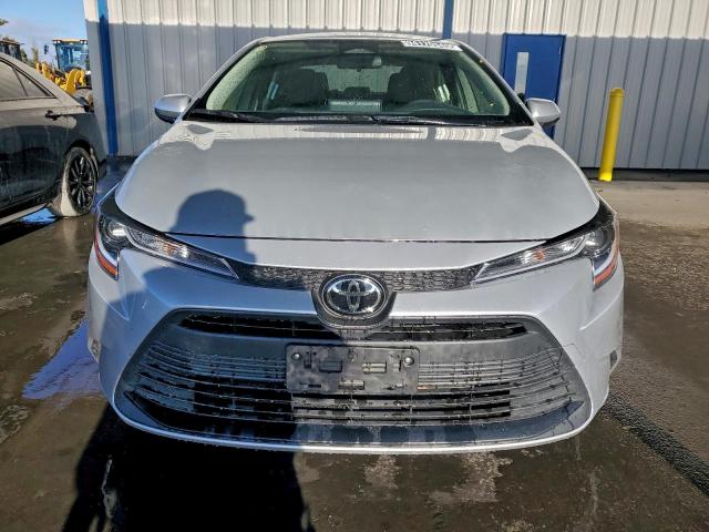 Toyota Corolla Le Image 4