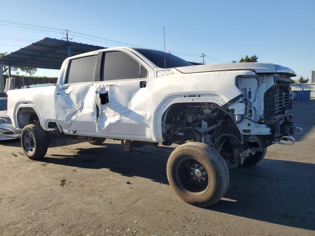 GMC Sierra K2500 Denali Image 3