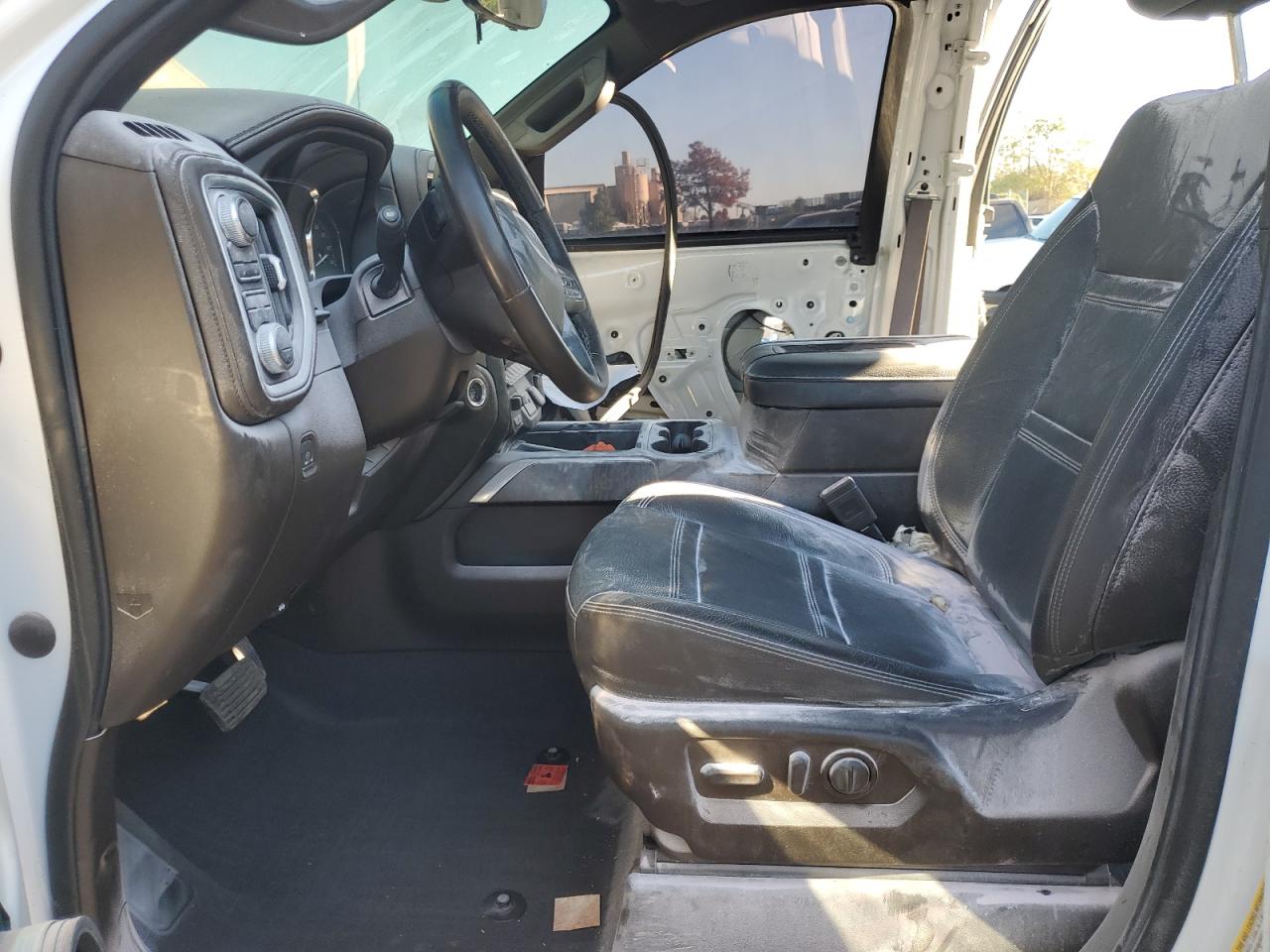 GMC Sierra K2500 Denali Image 4