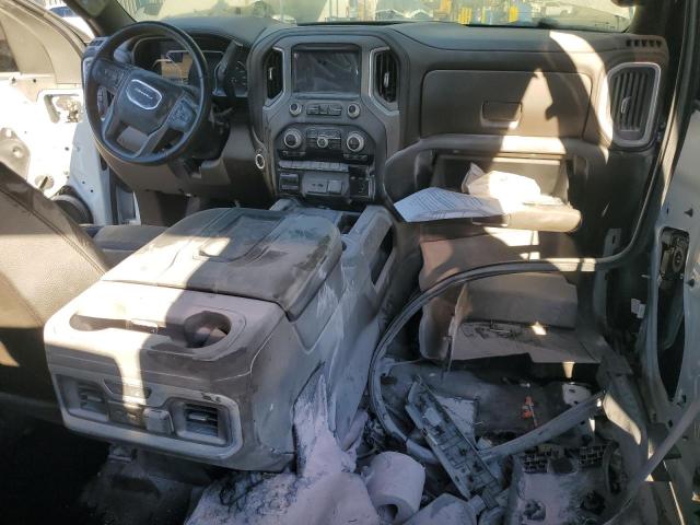 GMC Sierra K2500 Denali Image 5