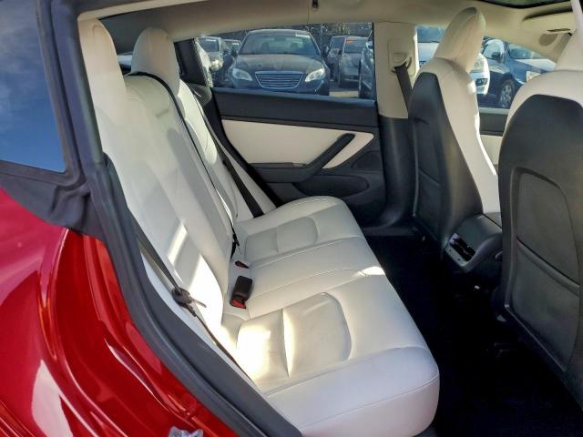 Tesla Model 3 Image 10