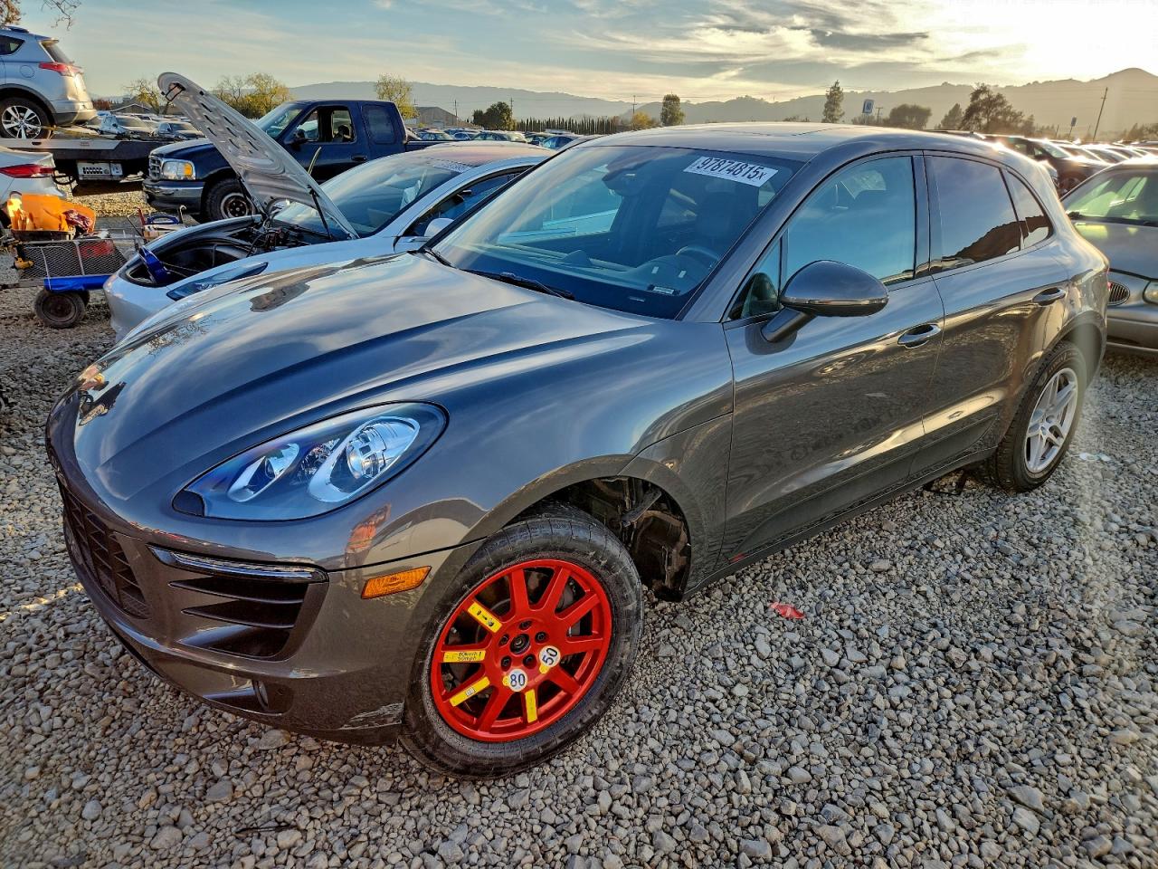 Porsche Macan Image 1