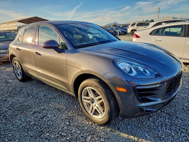 Porsche Macan Image 13