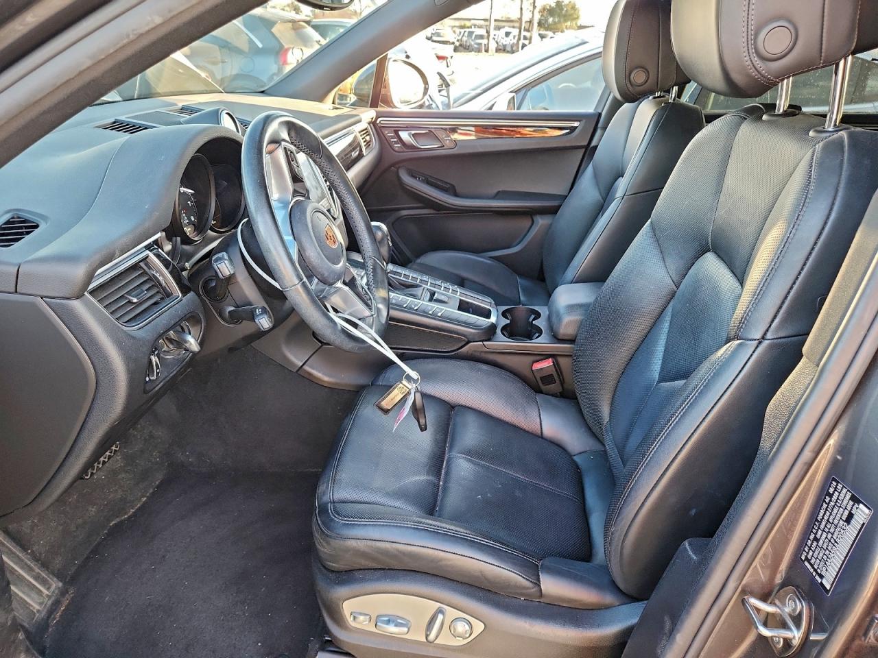 Porsche Macan Image 5