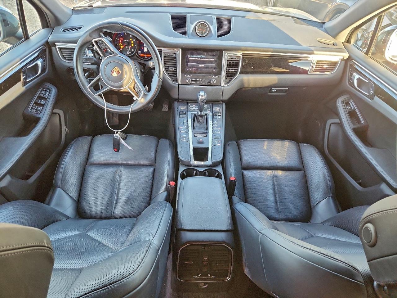 Porsche Macan Image 7