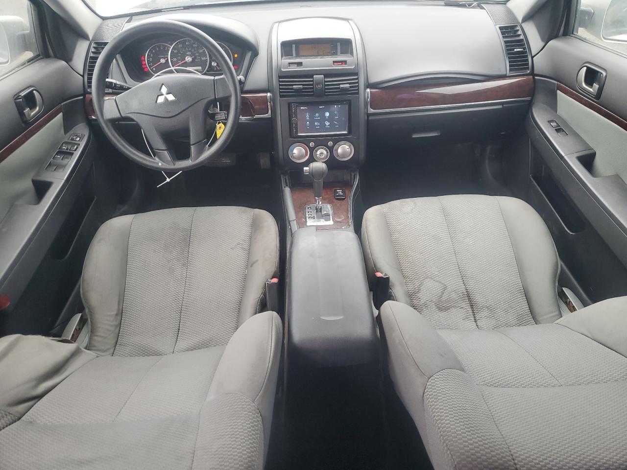 Mitsubishi Galant Es Image 5