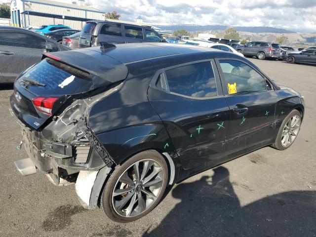 Hyundai VELOSTER Base Image 2