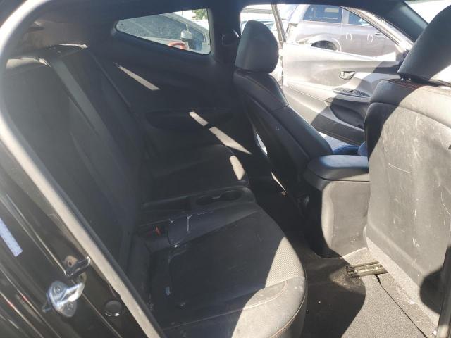 Hyundai VELOSTER Base Image 11