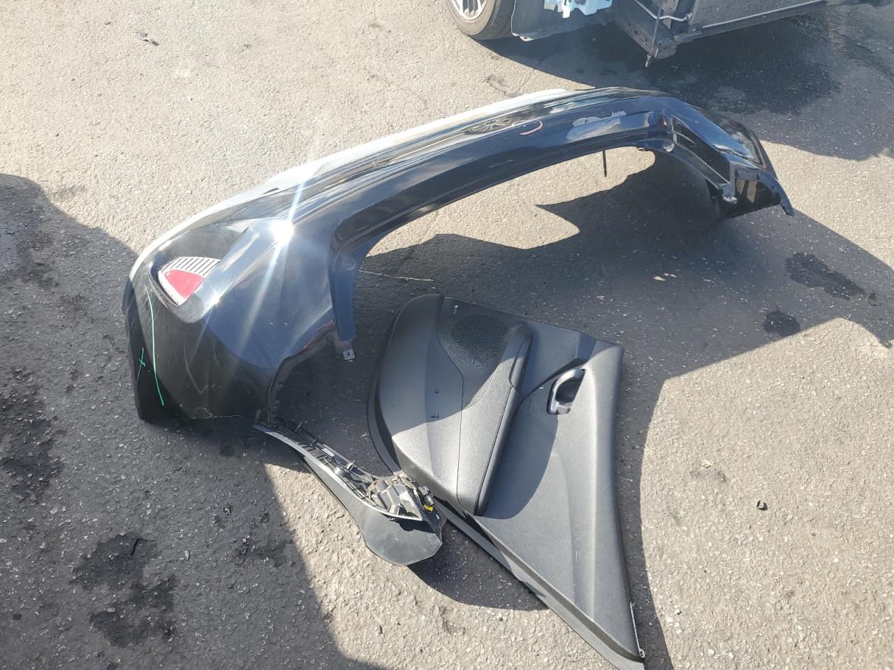 Hyundai VELOSTER Base Image 10