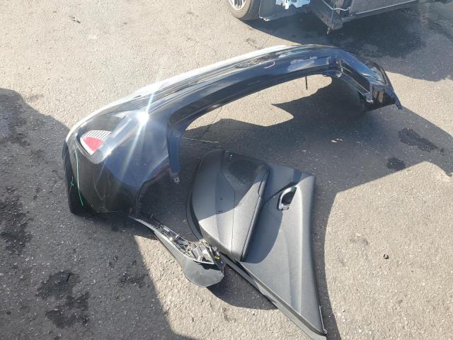 Hyundai VELOSTER Base Image 10