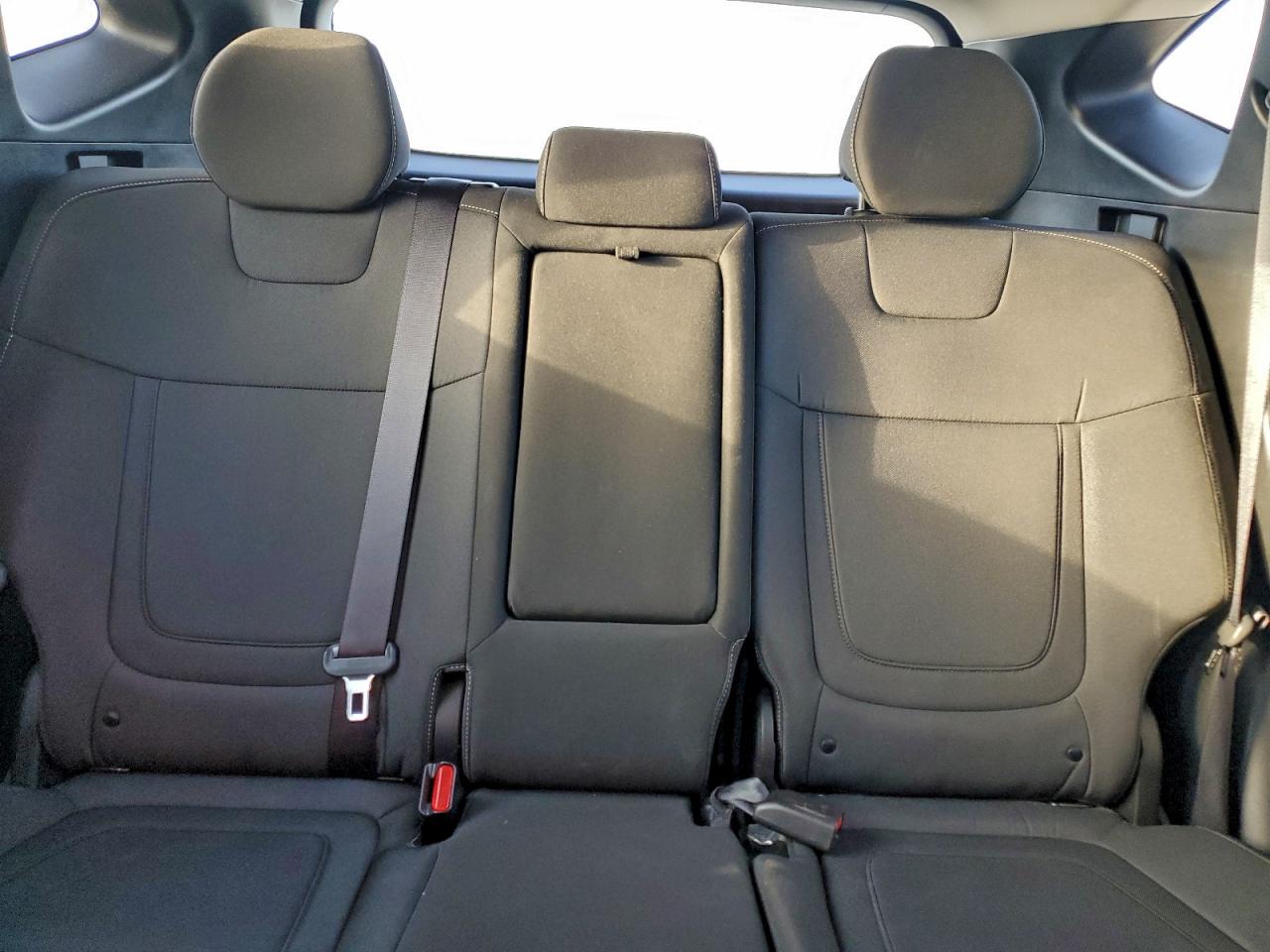 Hyundai TUCSON Se Image 9