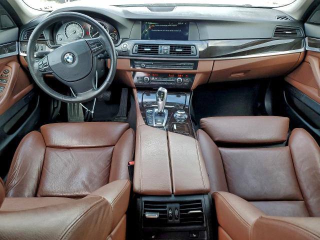 BMW 5 Series Xi Image 10