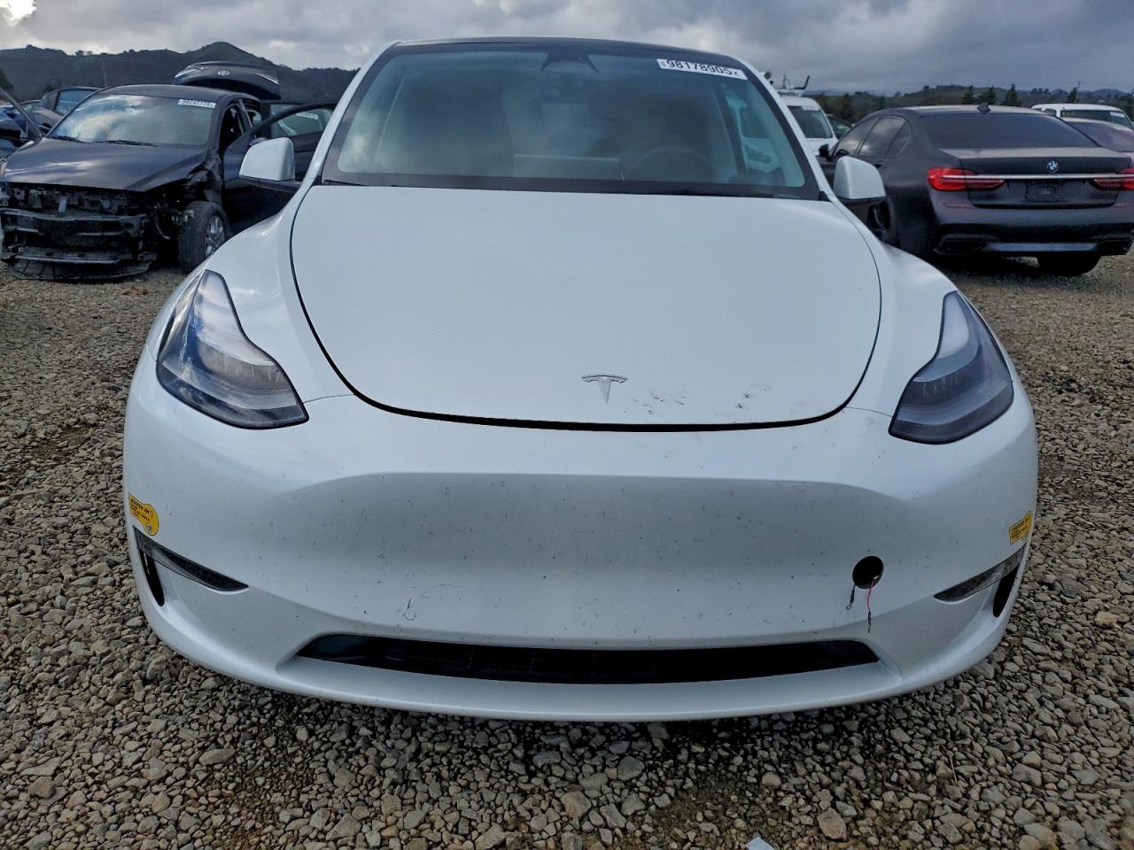 Tesla Model Y Image 9