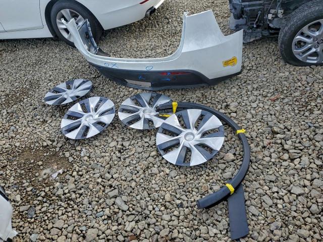 Tesla Model Y Image 14