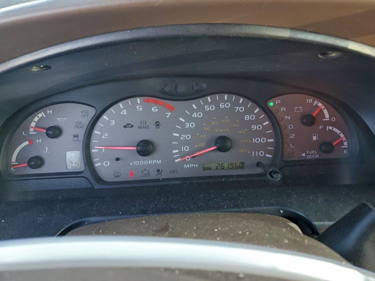 Toyota Sequoia Sr5 Image 5